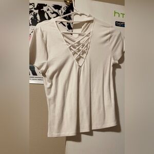 Cute white shirt.